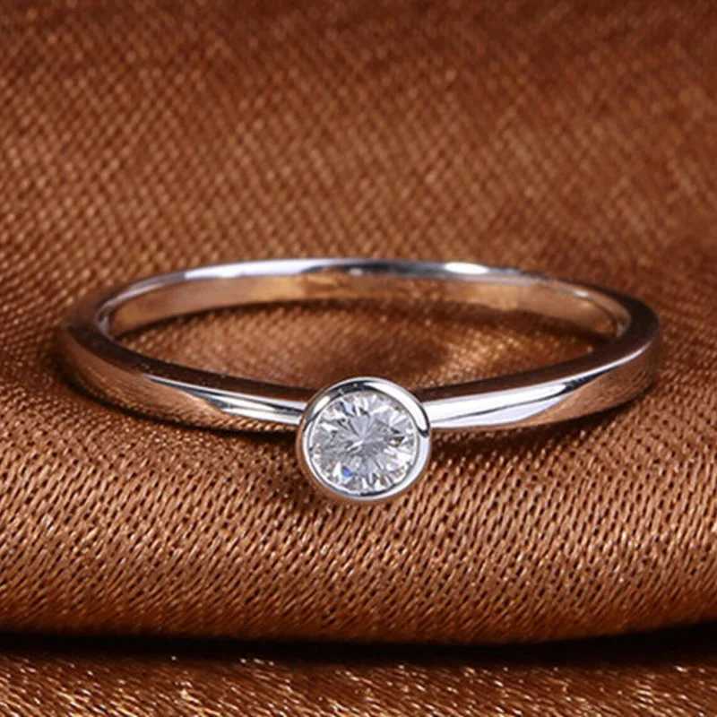 Classic 925 Sterling Silver Round Full Diamond Rings for Women Crystal Zircon Engagement Valentines Day Gift JewelryXJ250514