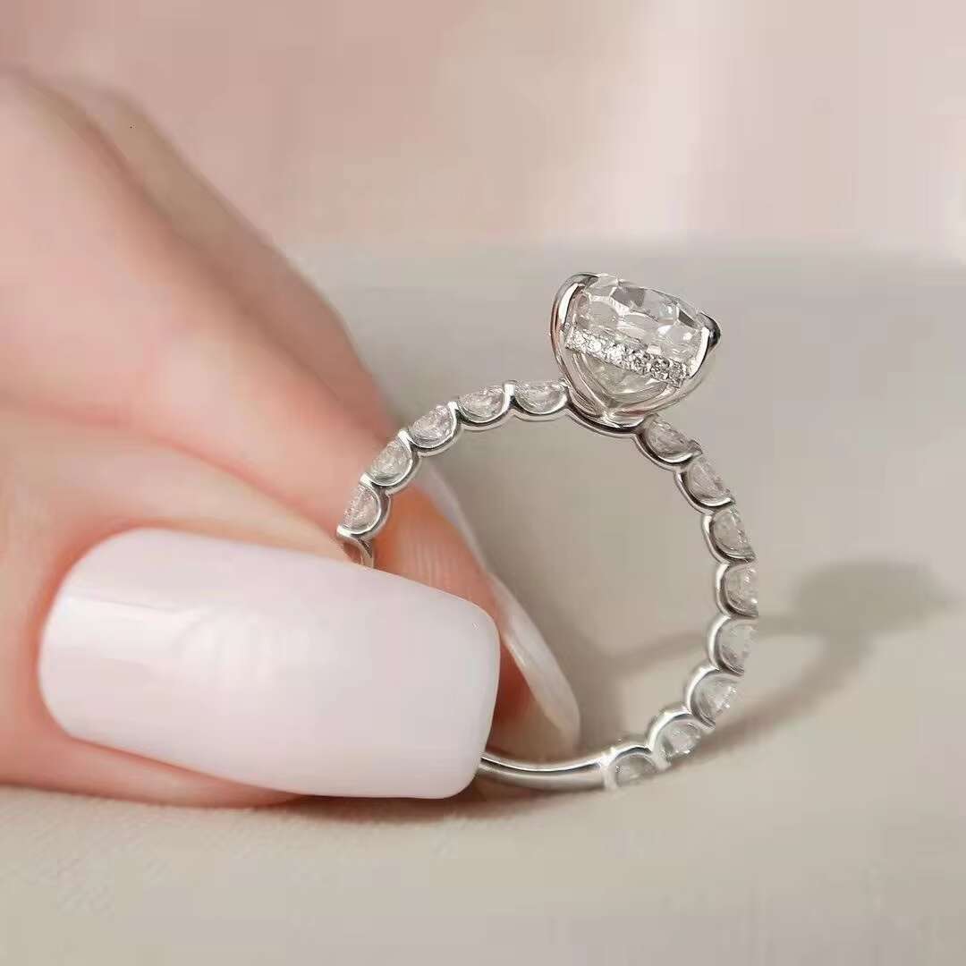 Custom 925 Sterling Silver Shining Wedding Style Ring Band Luxury Oval 3CT Moissanite Eternity Engagement Ring Women Bride