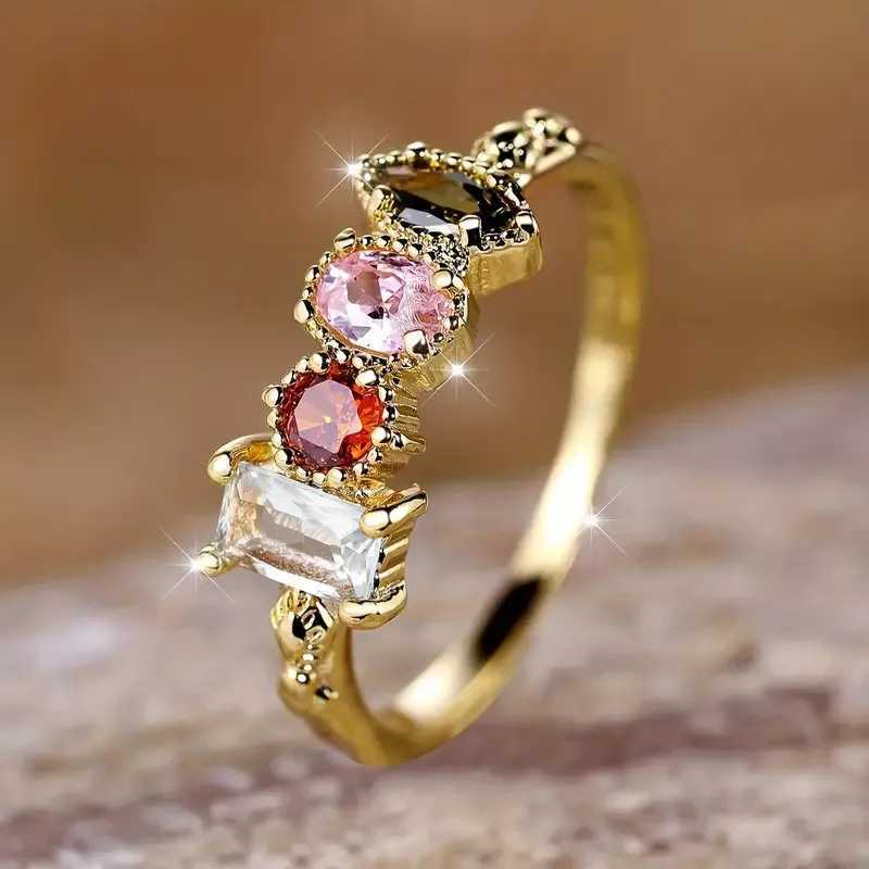 925 Sterling Silver Cubic Zirconia Rings for Women New Trend Luxury Wedding Band Accories Party Female Rings JewelryXJ250514