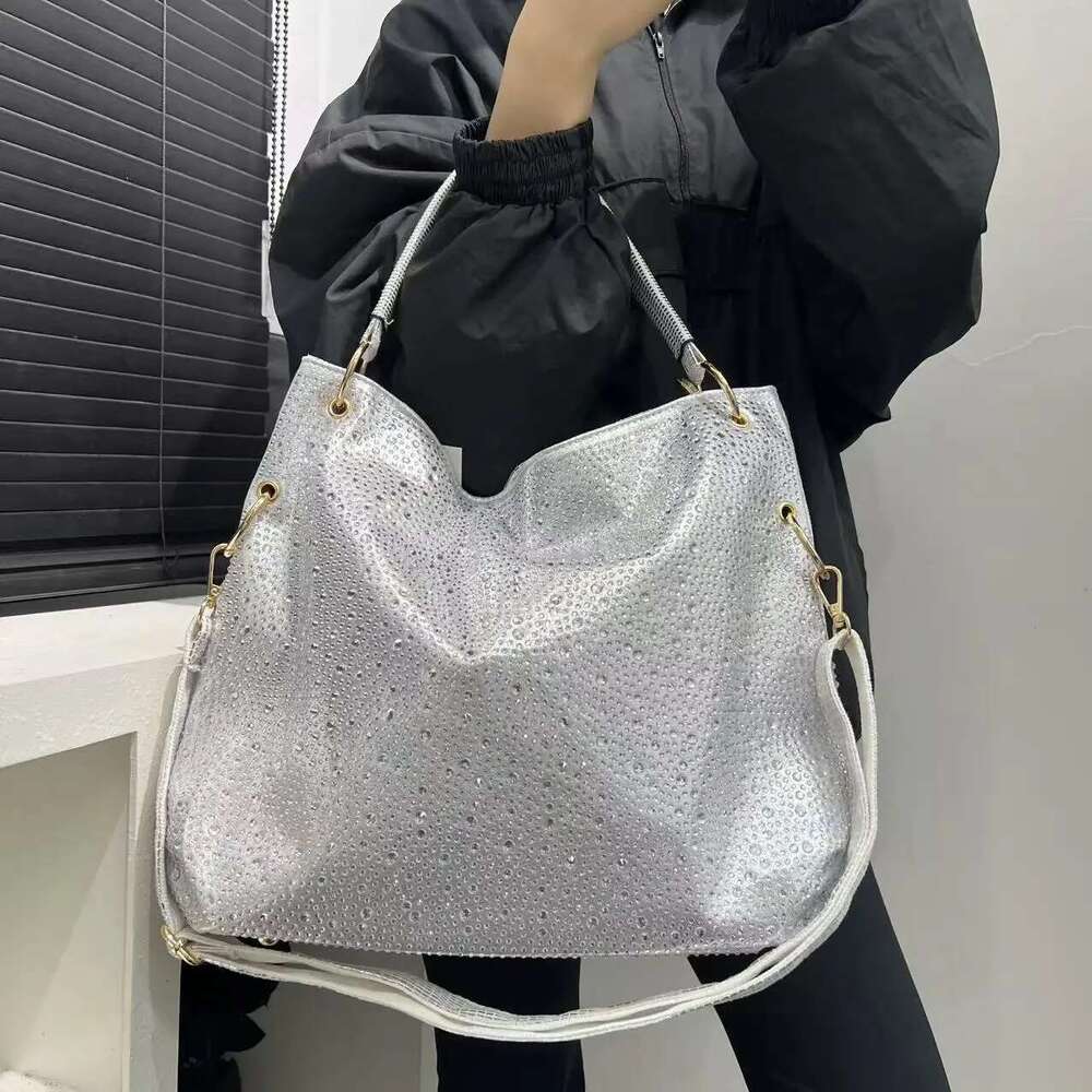 Ladies' Fashionable And Elegant Jewelry Handbag, Large Capacity Personalized Full Dia Shoulder Bag