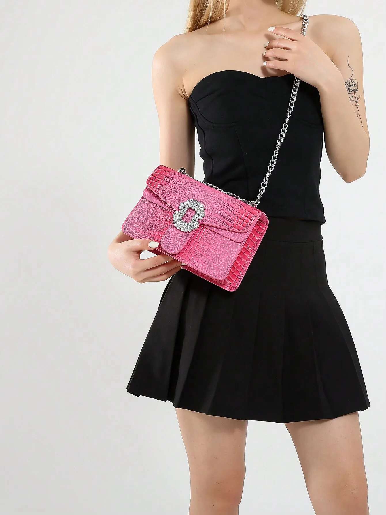 2025 new bag crocodile leather women's shoulder bag designer flip fashion decoration PU leather square crossbody bag designer handbag chain shoul
