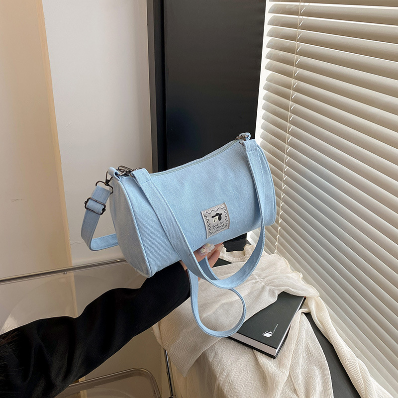 2025 Luxury Bag New Casual Versatile New Free Delivery Designer Bag Girl Pillow Cute Commuting Cowboy Small Fresh Student Crossbody Bag Female