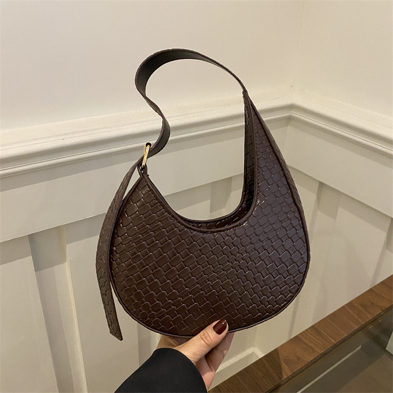Elegant Simple New Free Luxury Bag Delivery Designer Bag Woven Pattern Handbag For Women In 2025 Versatile Stylish Crescent Bag Fashionable And Popula