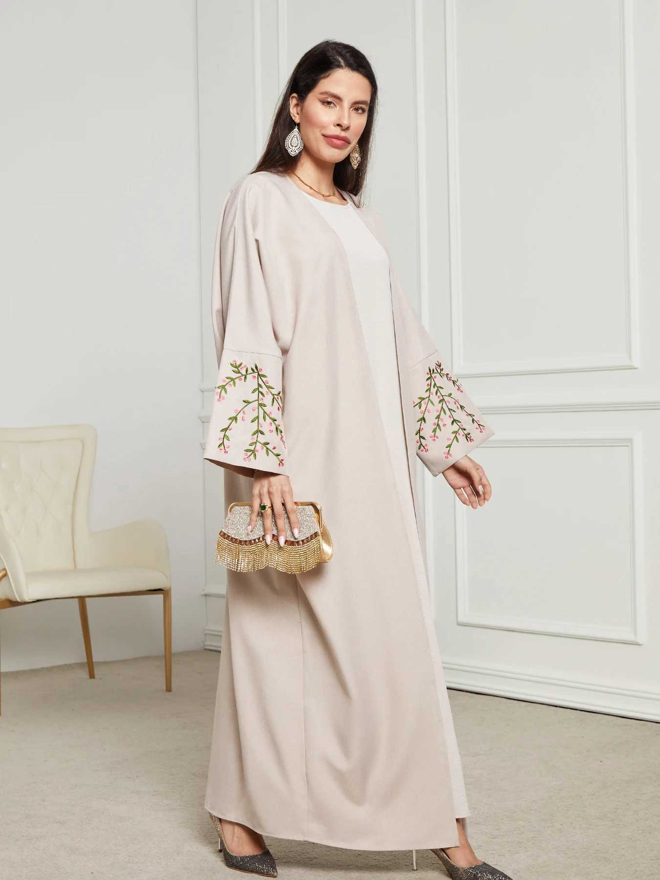 2025 Hot Chic Casual Open Kimono Abaya For Muslim Women Shalwar Jalabiya Embroidery Long Slve African Moroccan Robe X250514