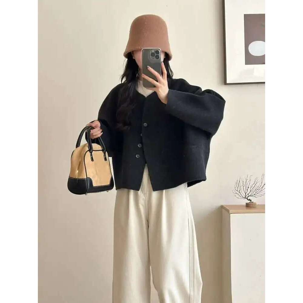 LANMREM Korean Style Short Woolen Jackets Women's Round Neck Solid Color Single Breasted Coat Fashion Winter New 2VV1711