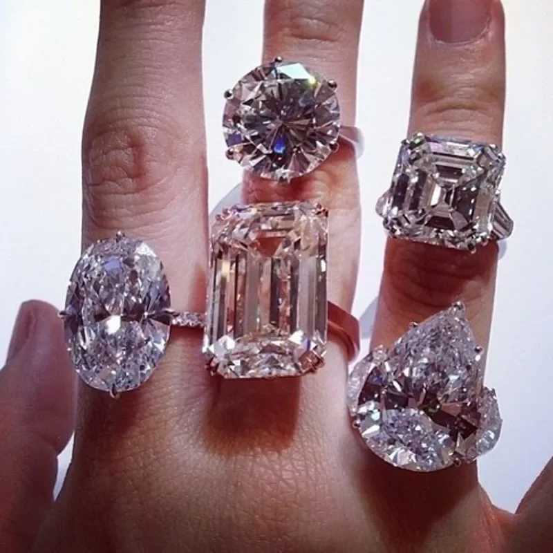 Luxury Female Promise Ring 925 Sterling Silver Big Diamond Moissanite Party Wedding band rings for women Bridal Jewelry GiftXJ250514