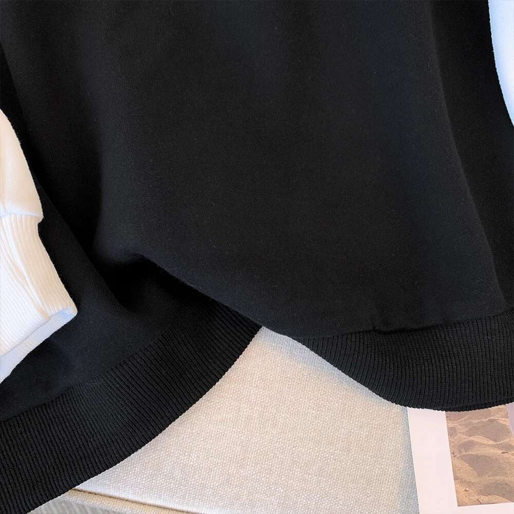 Plus-size women's Fall/Winter casual commute loose comfortable cotton hoodie black cartoon print lapel long-sleeved top large