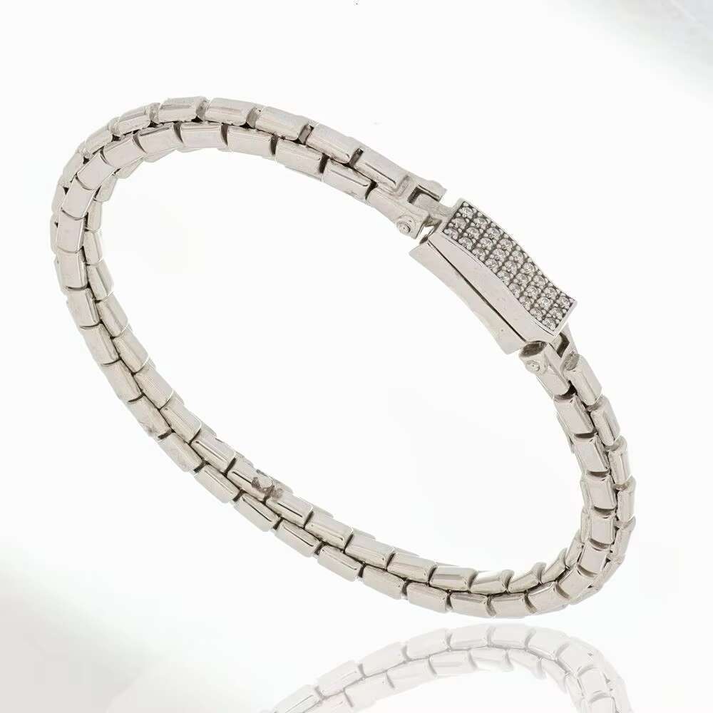 Made Sier Box Chain Bracelet Handmade in Italy Paving Zirconia Buckle Modern Elegant Design Durable Jewelry