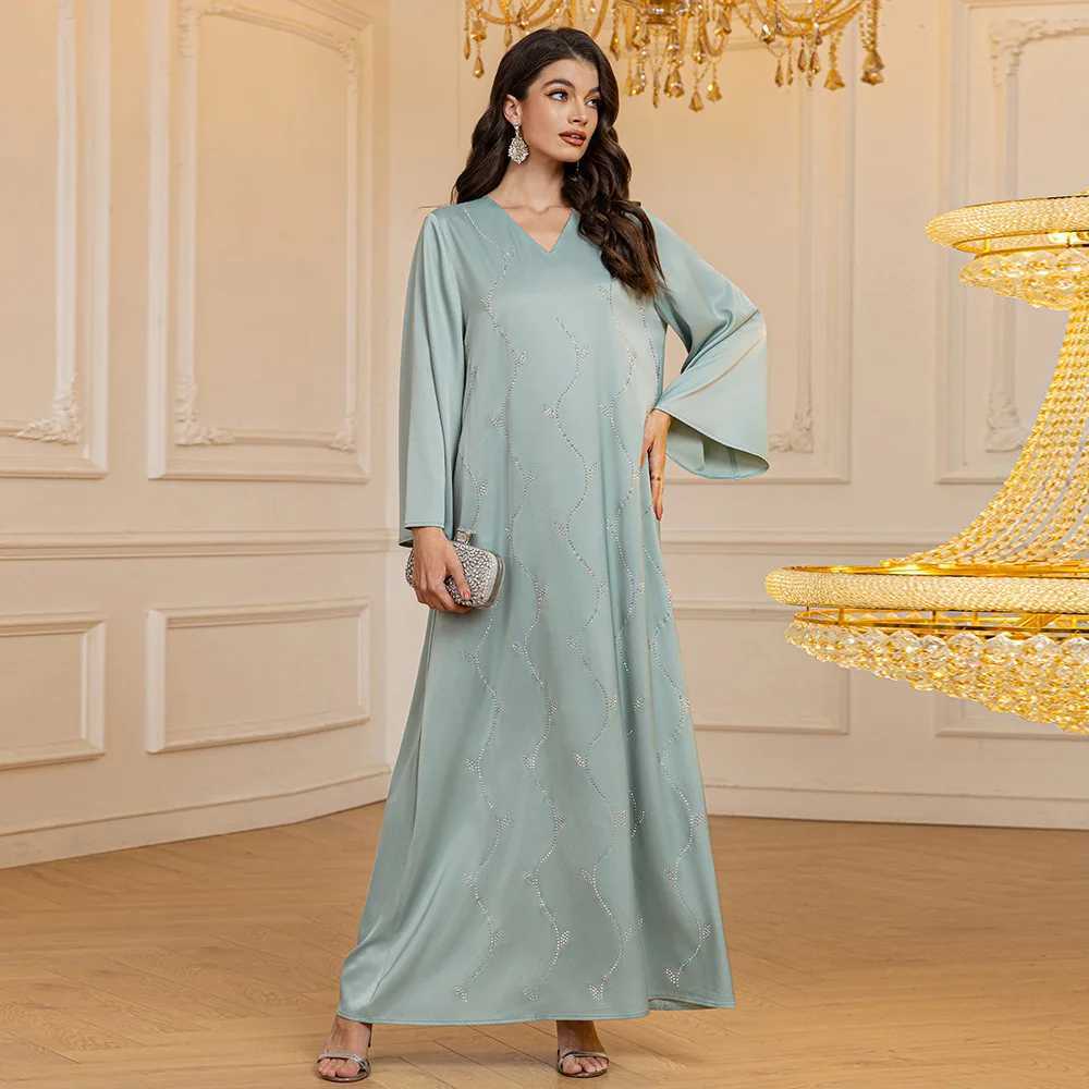 Eid Djellaba Satin Diamonds Abayas for Women Muslim Long Dress Dubai Turkey Kaftan Ka Caftan Marocain Femme Robe Jalabiya X250514