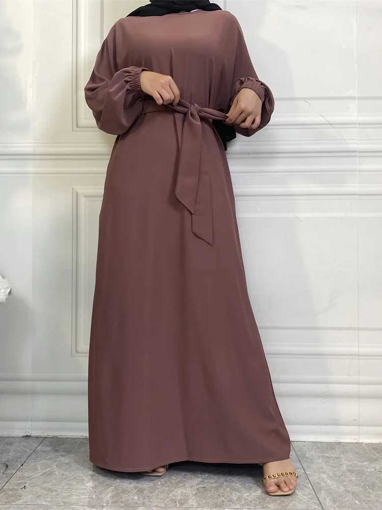 Hot Selle Simple Style Moroccan Dresses Kaftan Turkey Solid Color Gulf Abayas Islamic Women Long Dress Muslim Saudi Robe Ramadan X2505141