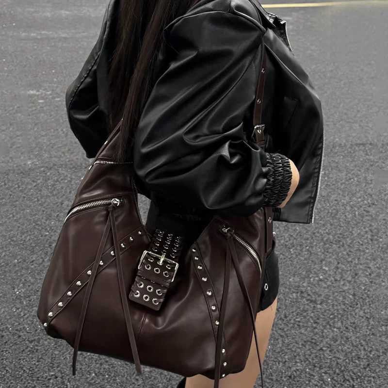 Niche Trend Hot Girl Motorcycle Bag Ladies Large Capacity Versatile Handbag Fi Shoder Horn Bag Underarm Bags Z250514