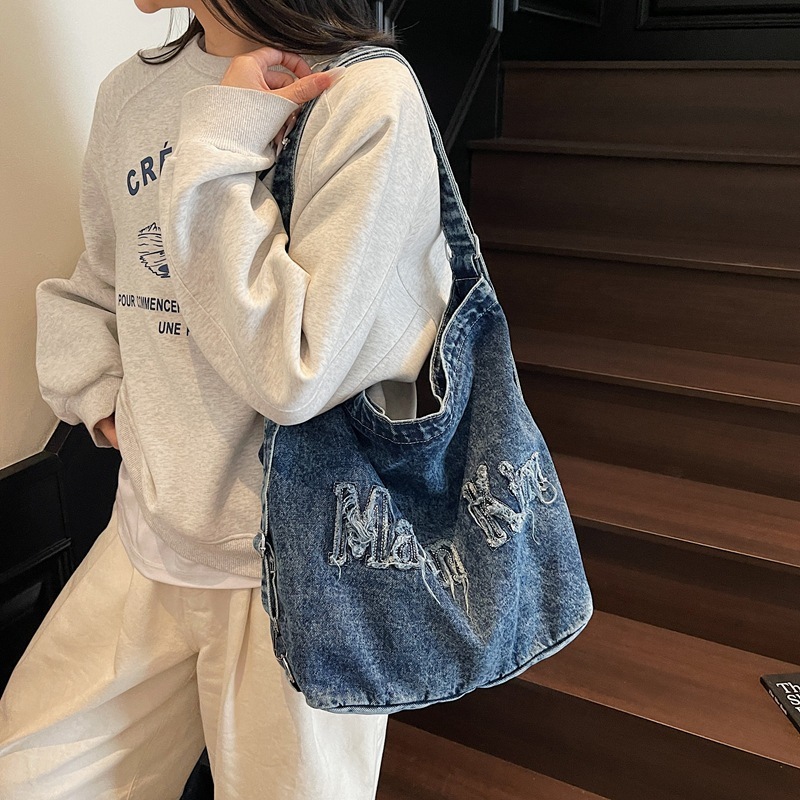 2025 spring/summer new niche design, fringed letter washed denim tote hand-held bill of lading shoulder bag, women's bag