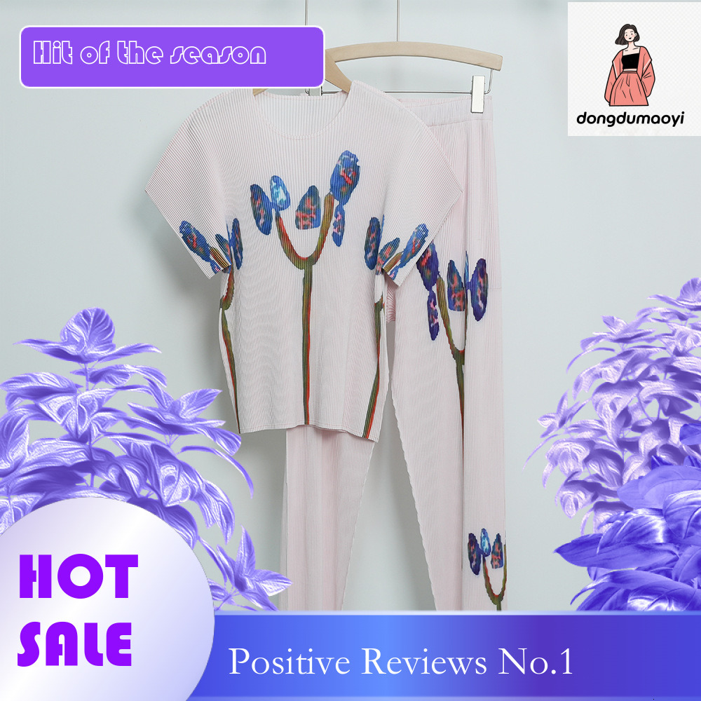 dongdumaoyi High end pleated set, summer printed short sleeved T-shirt, flowing Western style straight leg pants, stylish commuting two-piece set