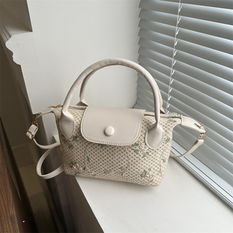 High Quality New Style Free Delivery Designer Bag Woven Fashion Korean Version Soft Handbag 2024 Spring Multifunctional Women's Slanted Western S