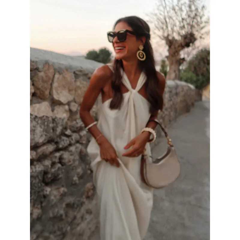 2025 Spring Womens High Street Sexy White Off-the-shoulder Halter Pleated Floor-length Dress Fashion Sleeveless Loose DressXJ250514
