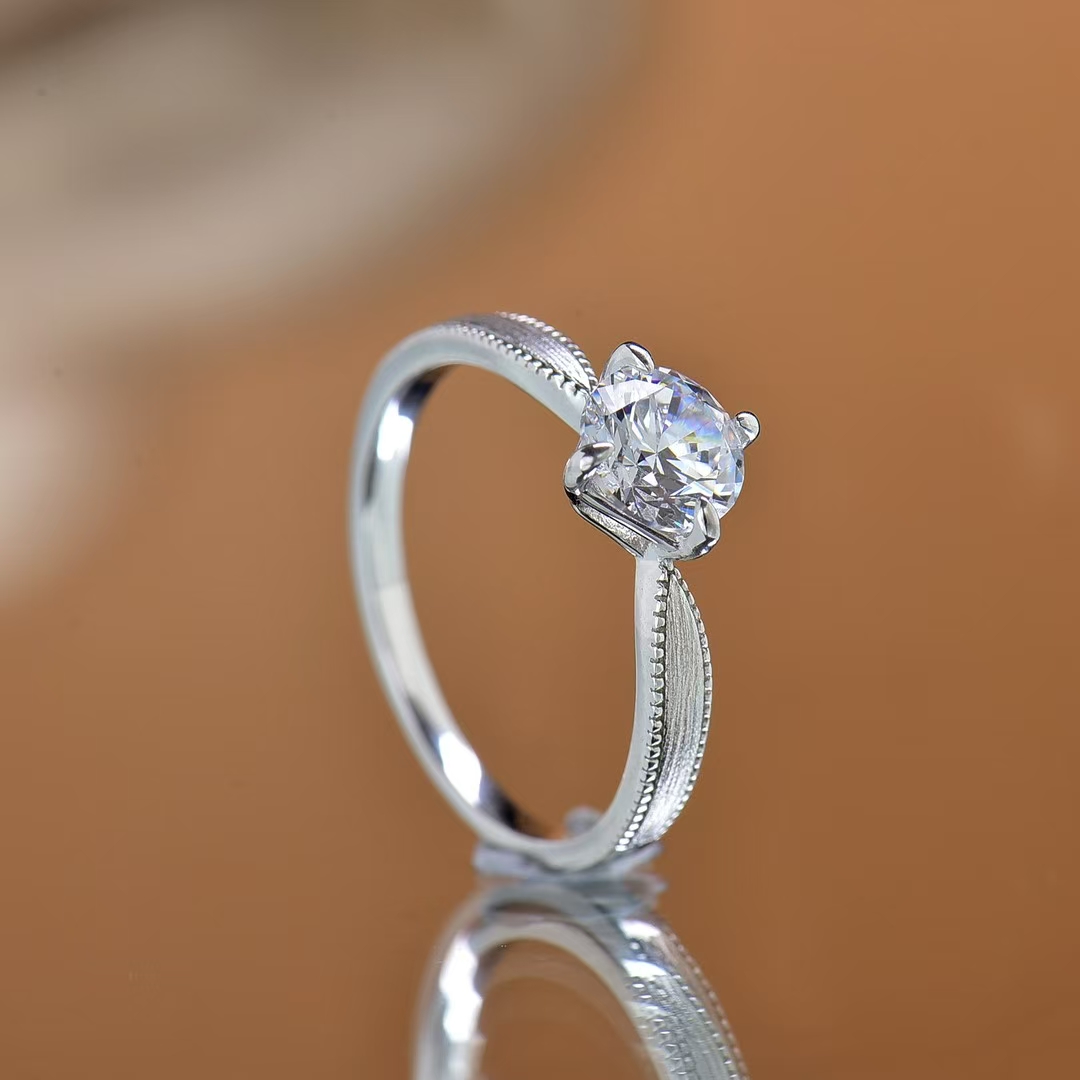 925 Sterling Silver Luxury Moissanite Wedding Engagement Ring Four Claw Designer Style Wholesale Available