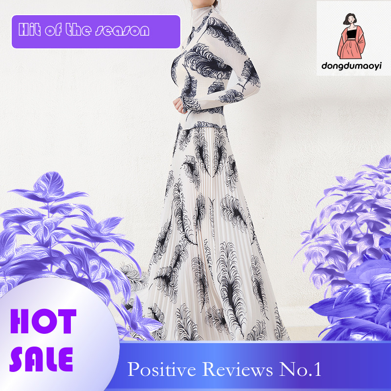 dongdumaoyi Miyake printed T-shirt top for women, 2024 new set, fashionable and versatile, high waist, mid length skirt two-piece set