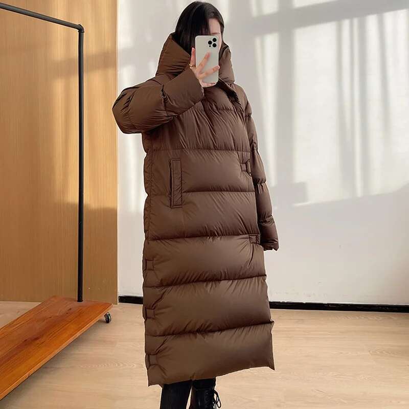 Oversized Women's Jacket Long Hooded Parkas 2023 New Fashion Lightweight Warm 90% White Duck Down Coats Winter Overcoat