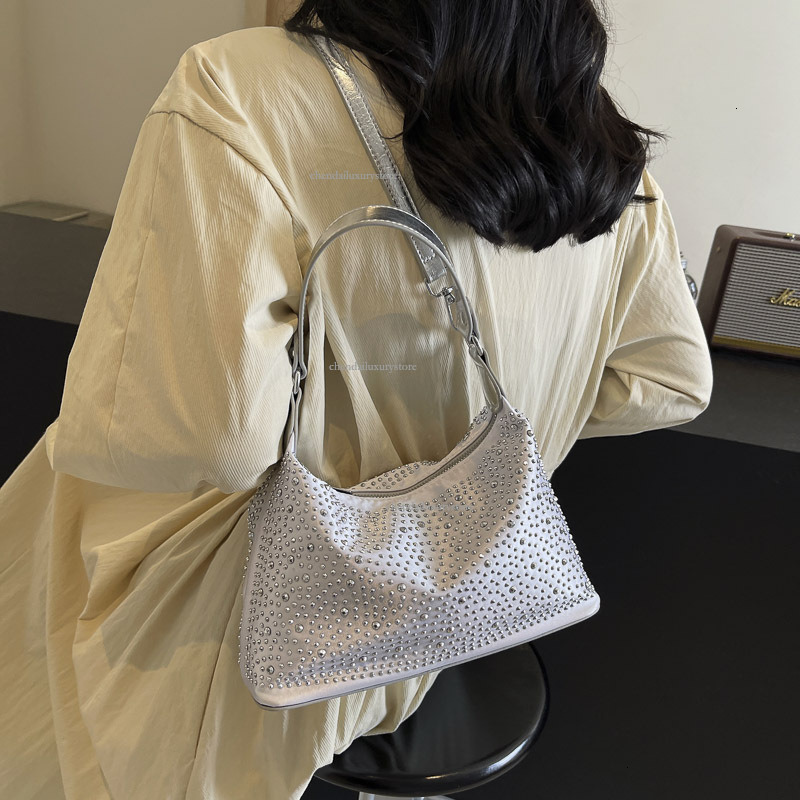 Free Freight Designer Bag Women's Shoulder Bag Internet Fashion Shiny Rhinestone Shoulder Underarm Bag New College Student Messenger Bag Mobile P