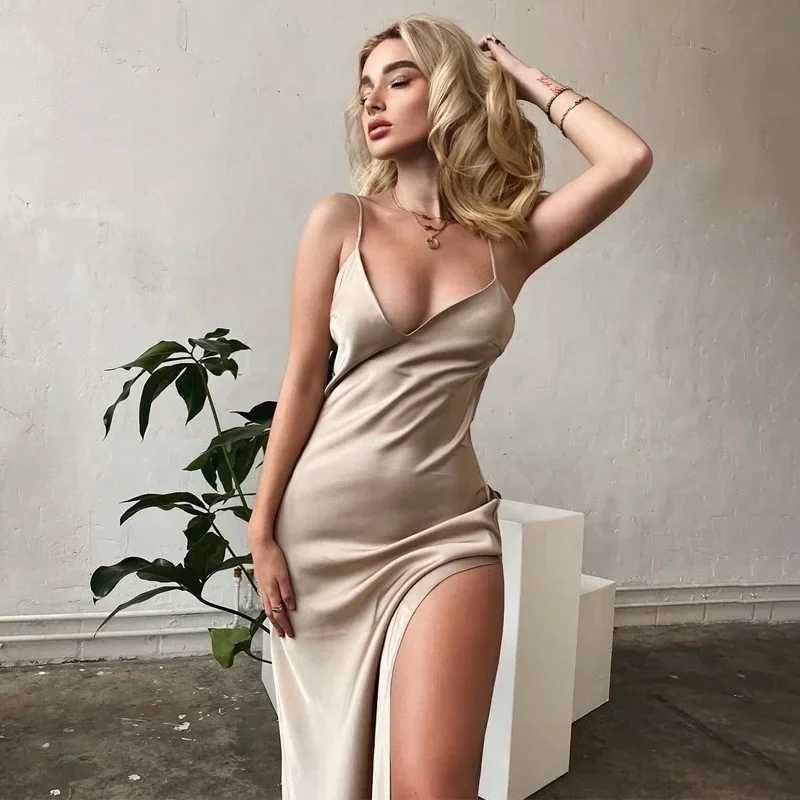 Sexy V-neck Split Dress for Women Elegant Satin Silk Spaghetti Strap Sleeveless Backless Long Dress Evening Party Club WearXJ250514