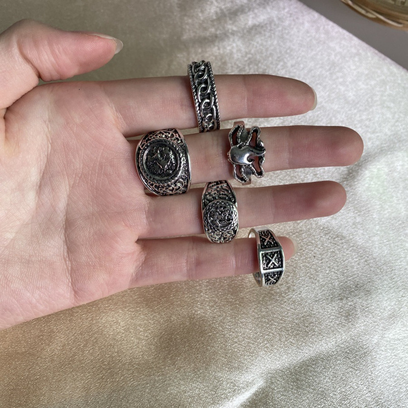 Trendy Metal Style Design Totem Geometry Couple Ring 5-piece Set