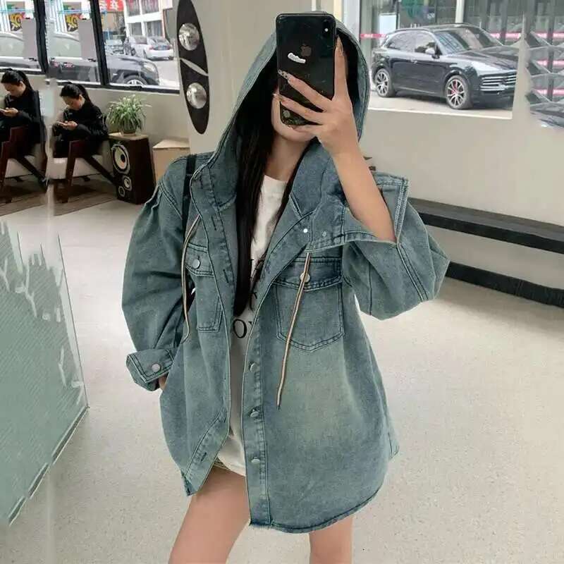 DEAT Fashion Drawstring Hooded Denim Jacket Women's Loose Single Breasted Light Blue Long Sleeves Causal Jackets New 7AB8356