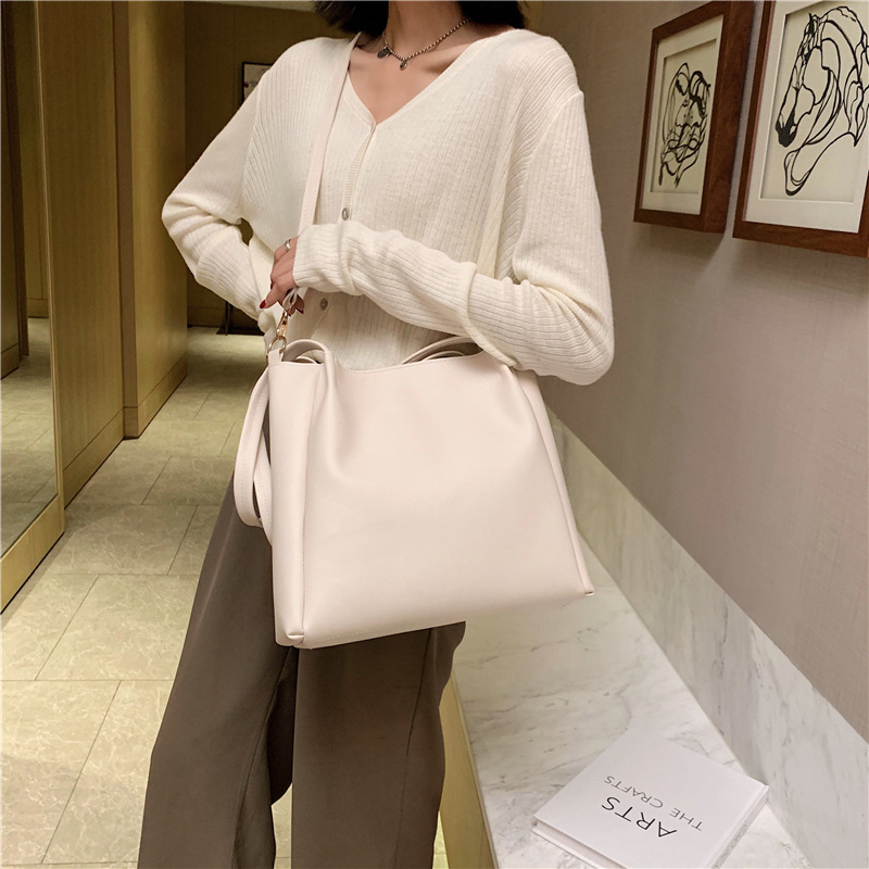 Free Delivery Designer Bag Baobao Large Capacity Shoulder 2025 Fashion Korean Version Trend Crossbody Student Handheld Women's Tote Bag Luxury Ba