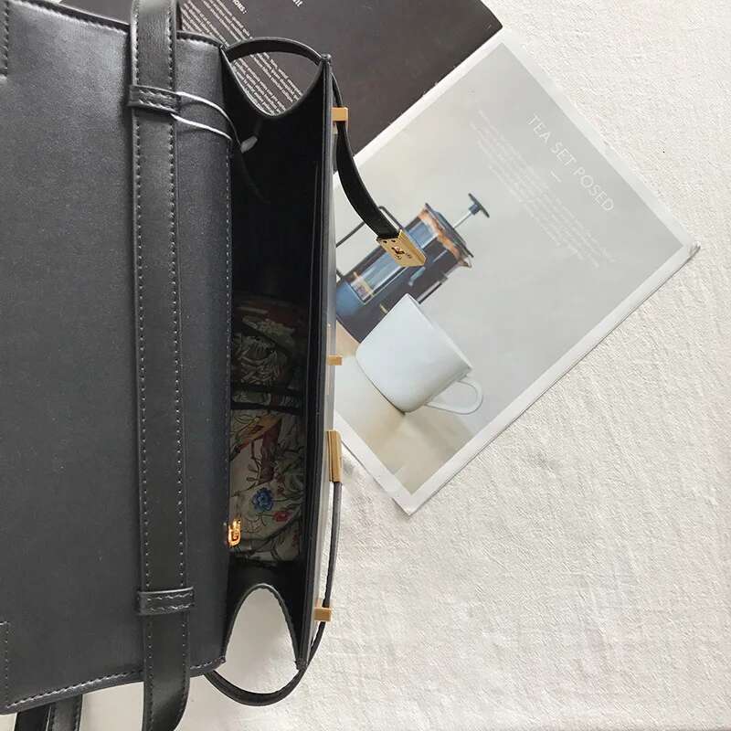 UBELLIN Brand New Women's Crossbody Real Leather Bags Mini Doctor Shoulder Bag Fashion Style Purse And Handbags 2024