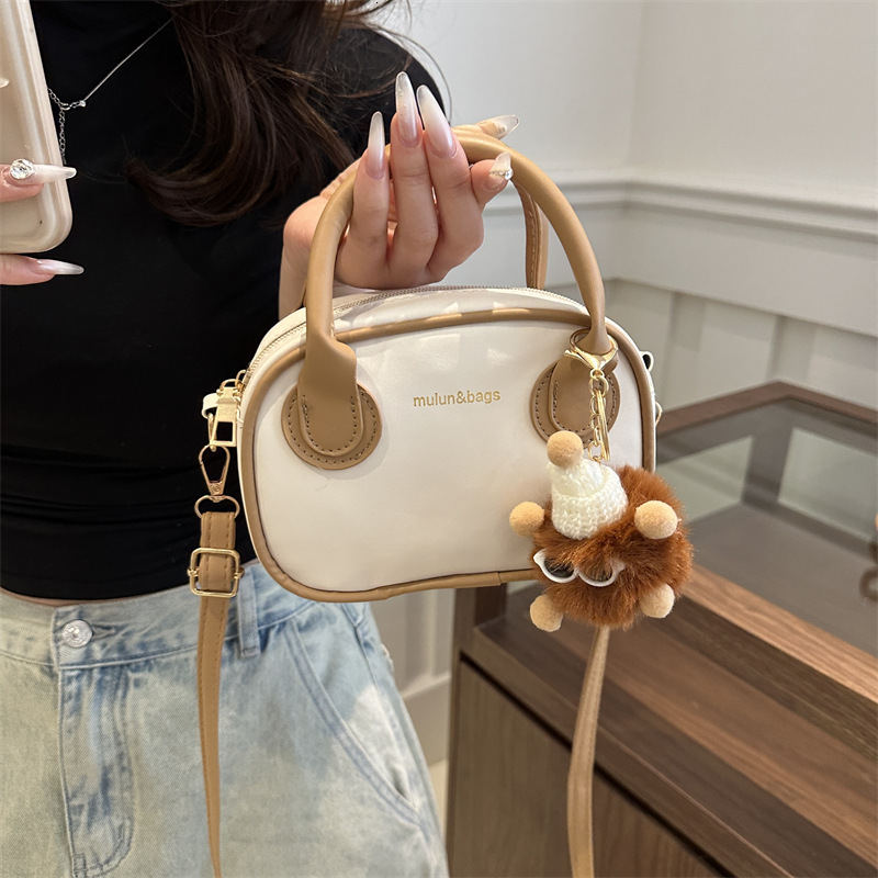 Free Delivery Designer Bag Internet Celebrity Fashion Patchwork Texture Hand 2025 Spring New Versatile Ins Shoulder Crossbody Small Square For Women L