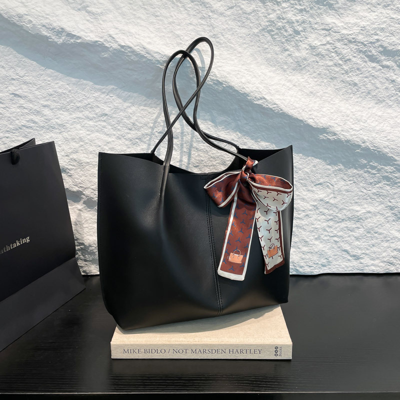 Winter Big 2025 New Commuter Leisure Crossbody Shopping Large Capacity Beautiful New Free Delivery Designer Luxury Bag Bag Tote Women's Bag