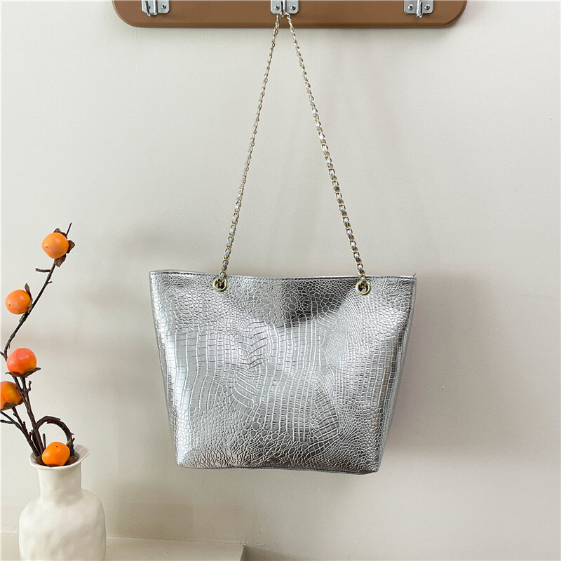 Personalized Fashion This Year's Trendy Handbag New Free Delivery Designer Bag 2025 New Style Fashionable And Atmospheric Commuter Underarm Singl
