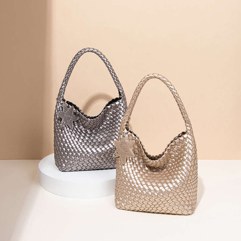 Tote Bag Live Streaming New High End Versatile Champagne Gold Woven Tote For Women Large Capacity Commuting Bucket Bag Hand Held Shoulder Bag KQ