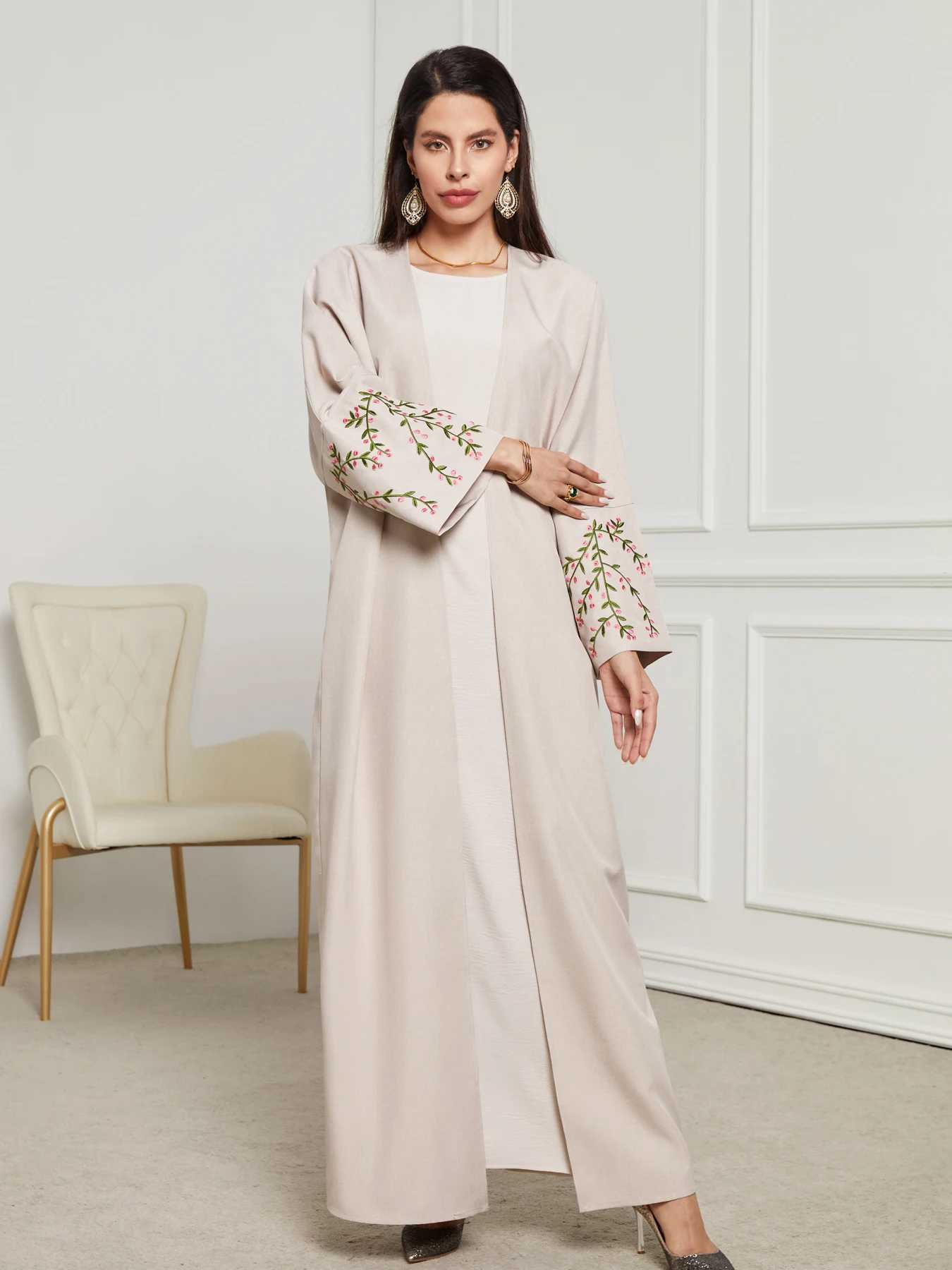 2025 Hot Chic Casual Open Kimono Abaya For Muslim Women Shalwar Jalabiya Embroidery Long Slve African Moroccan Robe X250514