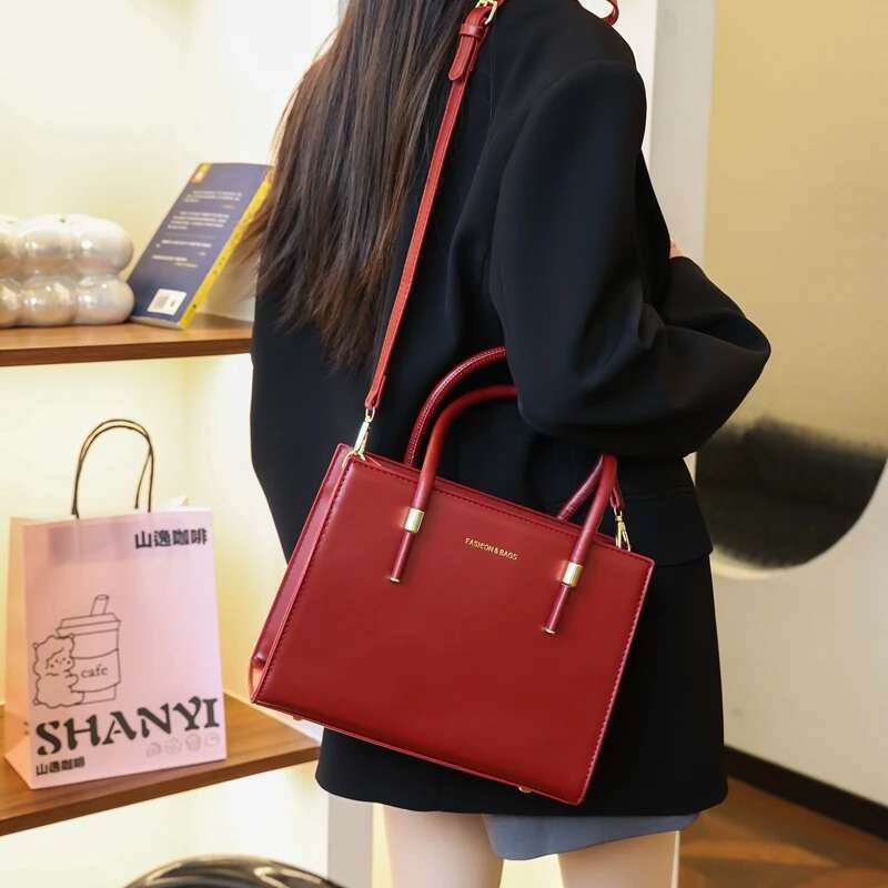 Spring 2025 PU Tote With Ed Detailing & Zipper Closure - Lightweight Adjustable Shoulder Bag For Commute/Daily Use