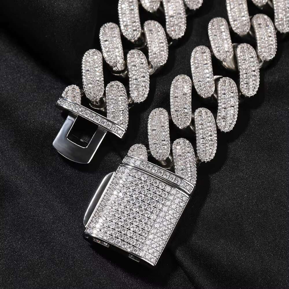 DHCollections Clothing Accessories Hip Hop 26mm Iced Bar Big Miami Cuban Chain Men's Necklace