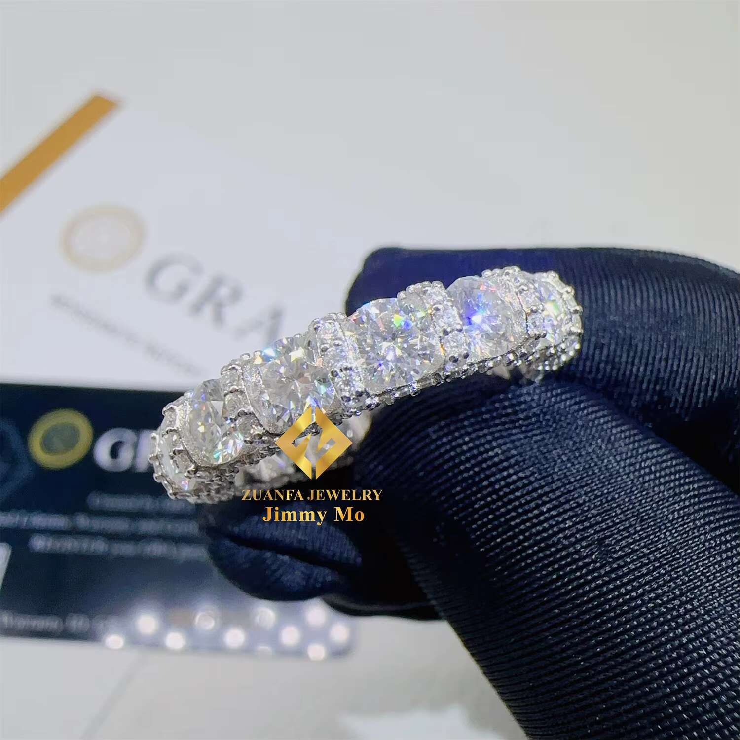 Solid Silver GRA Certificates 925 Sterling Silver Iced Out Bridal Ring Jewelry 4.25mm VVS1 Moissanite Engagement Eternity Ring
