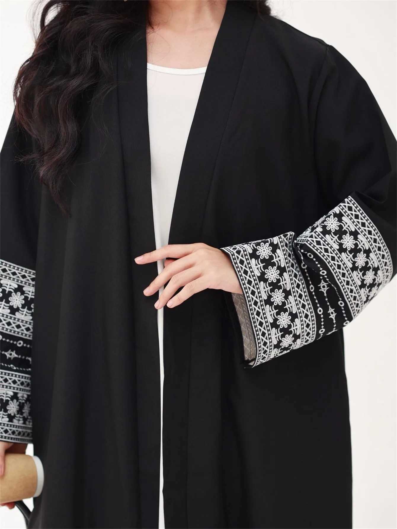 Open Front Abaya Muslim Embroidered Full Slve Islamic Abayas With Belt Turkey Kaftans Loose Robe Long Maxi Dress Women Jilbabs X250514