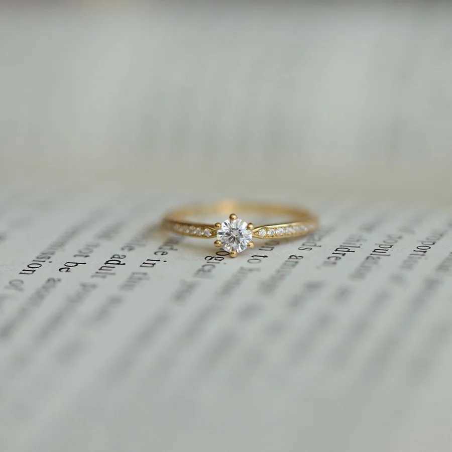 925 Sterling Silver Plated 14K Gold Shining Zircon Ring for Women Exquisite Temperament Wedding JewelryXJ250514
