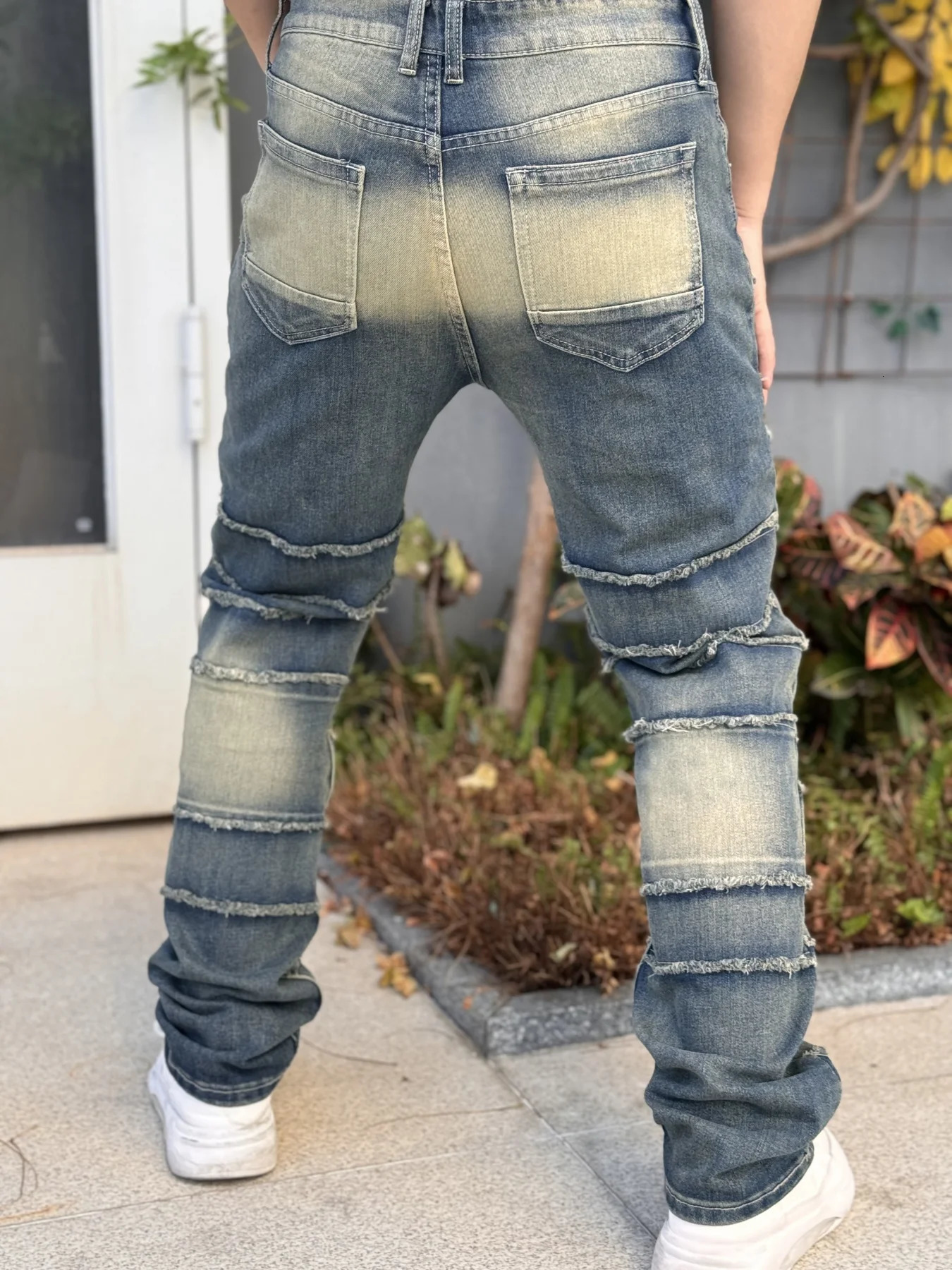Retro Fashion Trendsetter Masterfully Distressed Mens Jeans With Unique Patchwork Decoration Leading Trendsetters 250514