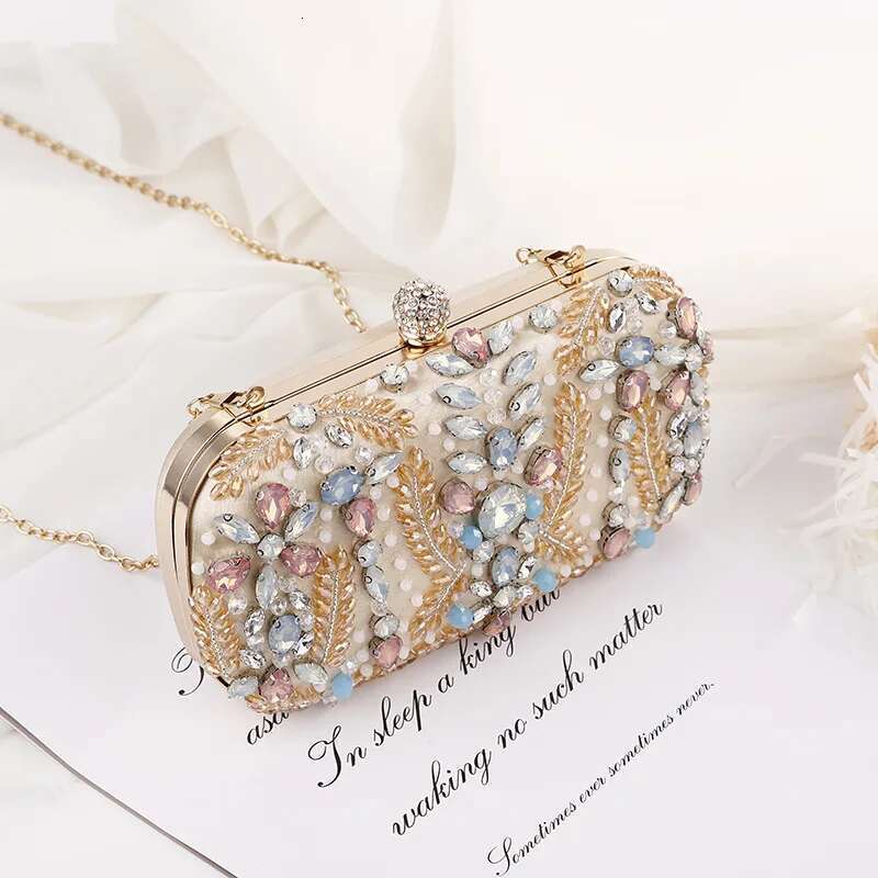 Evening Popular Women's Bag Bridal Clutch Female Party chain shoulder Purse Wedding Bags Crystal Handbags