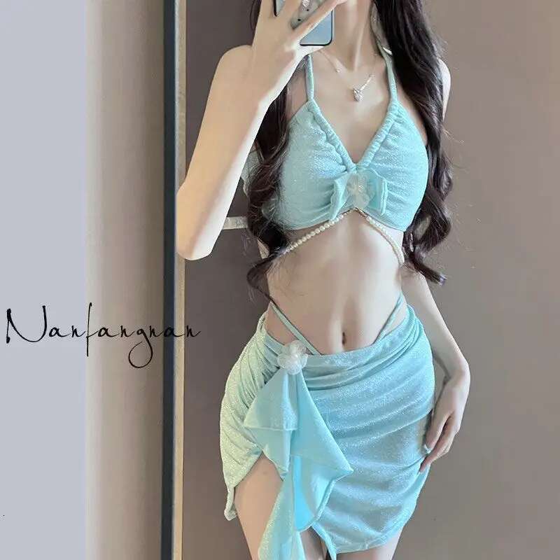 Split Women's Bikini Three Piece Set Niche Release Vacation Style Hot Spring Swimsuit Slimming