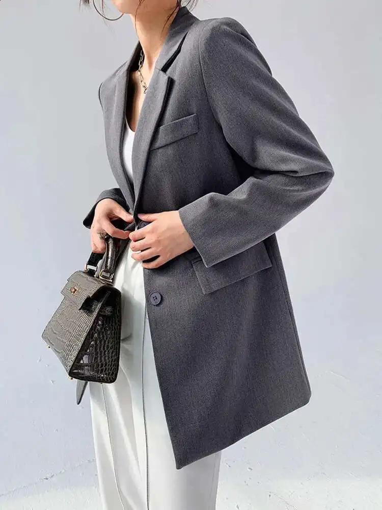 LANMREM Back Button Blazer For Women Gray Notched Long Sleeve Fashion Female Coat 2025 Spring Clothing 250513