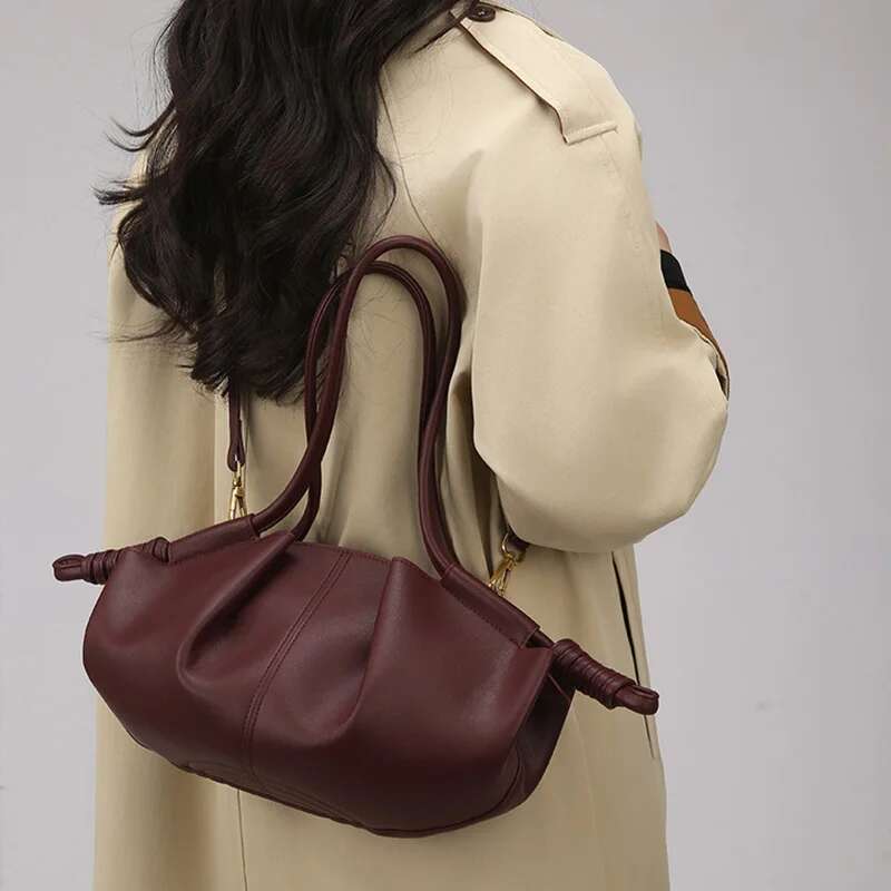 High End Korean Version Fashionable Cloud Shoulder 2025 New Pleated Women's Bag Quality Sensory Communication Crossbody