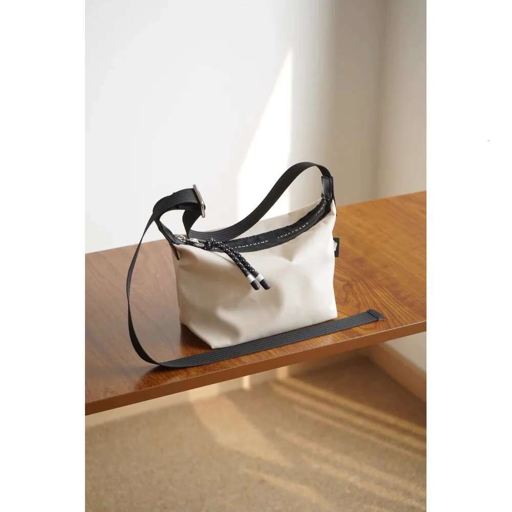 2025 New Energy Eco Friendly Hobo Underarm Waterproof Leisure Versatile Crossbody Shoulder Handheld Dumpling Bag