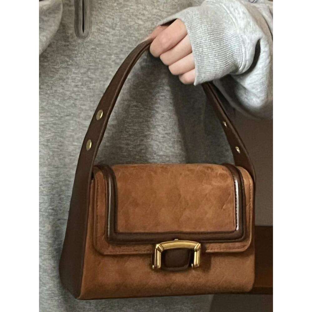 Small armpit bag with a niche high-end feel women's fashionable versatile Korean version single shoulder handbag 2025 new trendy