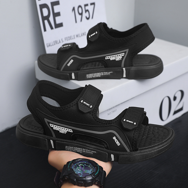 Sandals for men summer casual versatile trend outdoor wear beach sports anti slip driving shoes 250513