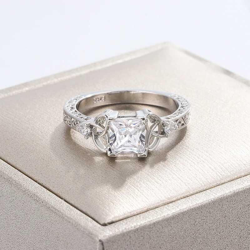 New Ring for Women Classic Shiny AAA Zircon Ring Stylish 925 Silver Plated Jewelry Anniversary Gift Engagement JewelryXJ250514