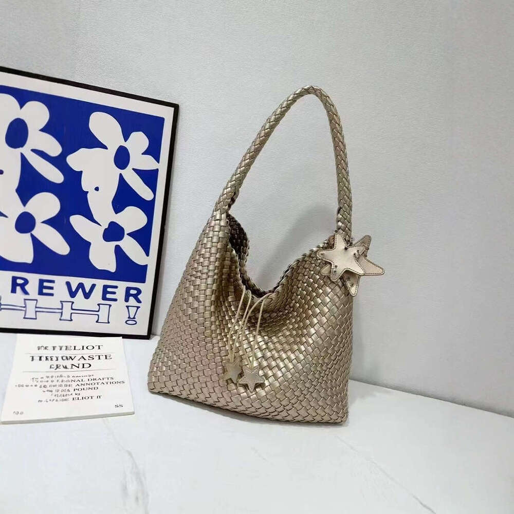 Tote Bag High End Niche Design Handmade Woven Large Capacity Tote Bag Casual And Lazy Style One Shoulder Underarm Bucket Bag KQ