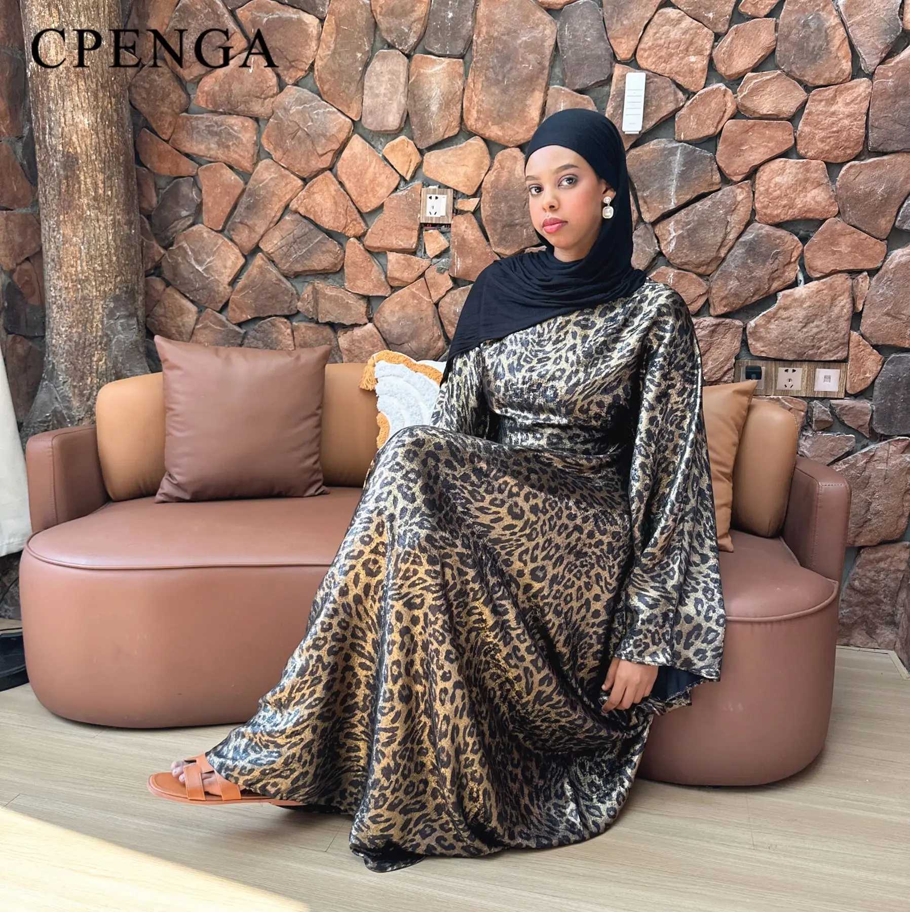 2025 Luxury Dubai Abaya Dress for Women Eid Arabic Femme Slim Leopard Print Robe Islamic Moroccan Kaftan Fashion Turkey Gown X250514