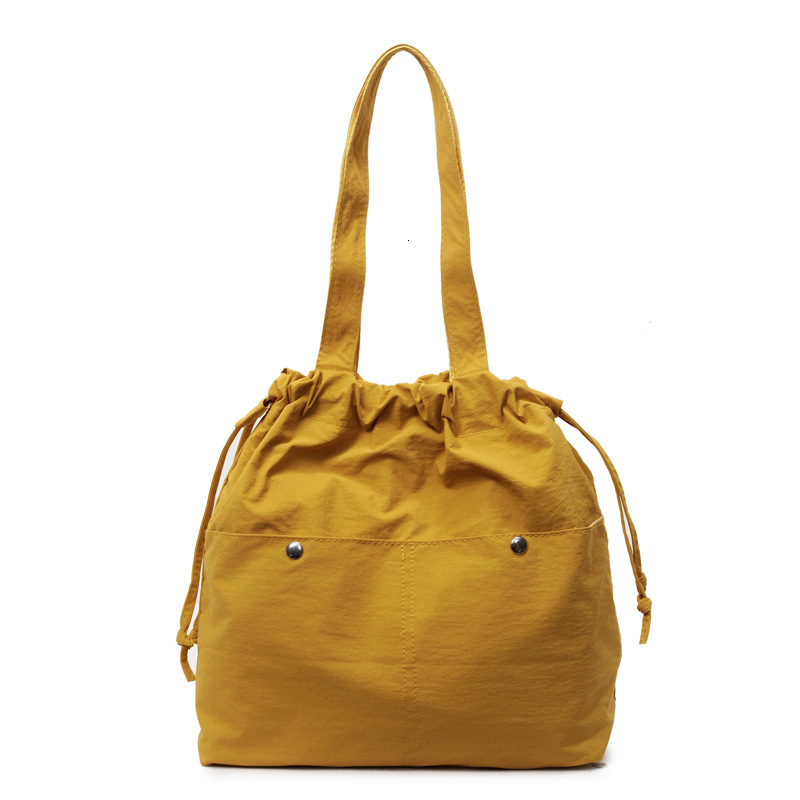 Large capacity lightweight waterproof nylon cloth women 2025 new student class single shoulder tote bag for leisure commuting